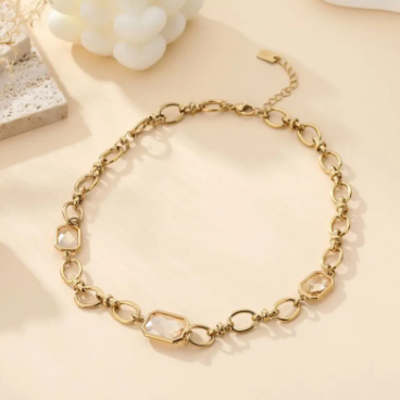Collier Maud